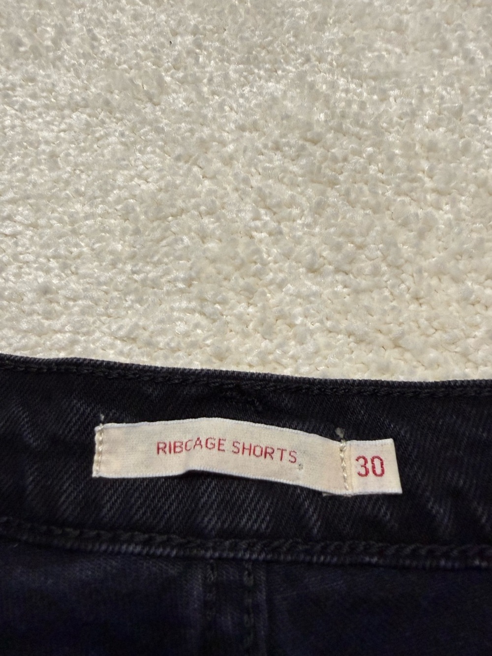Levi's Premium Ribcage Black High Rise Denim Jean Cutoff Shorts Size 30 10 - Picture 8 of 16